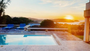 Villa Paraiso Retreat